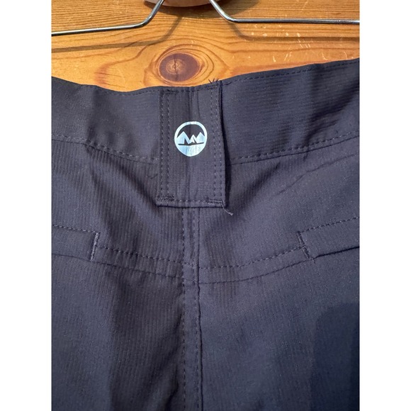 Wrangler ATG Mens All Terrain Gear Cargo Shorts Navy Blue Size 38 Elastic Waist - Picture 8 of 8